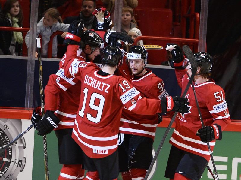 Hokejisti Kanady sa tešia z gólu
