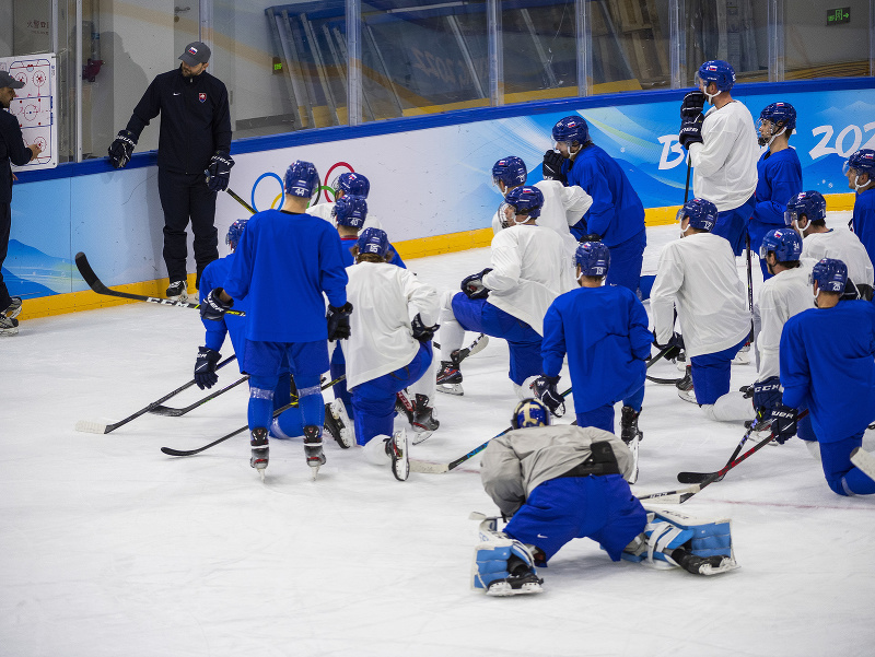 Tréning slovenskej hokejovej reprezentácie na zimných olympijských hrách ZOH 2022 v Pekingu