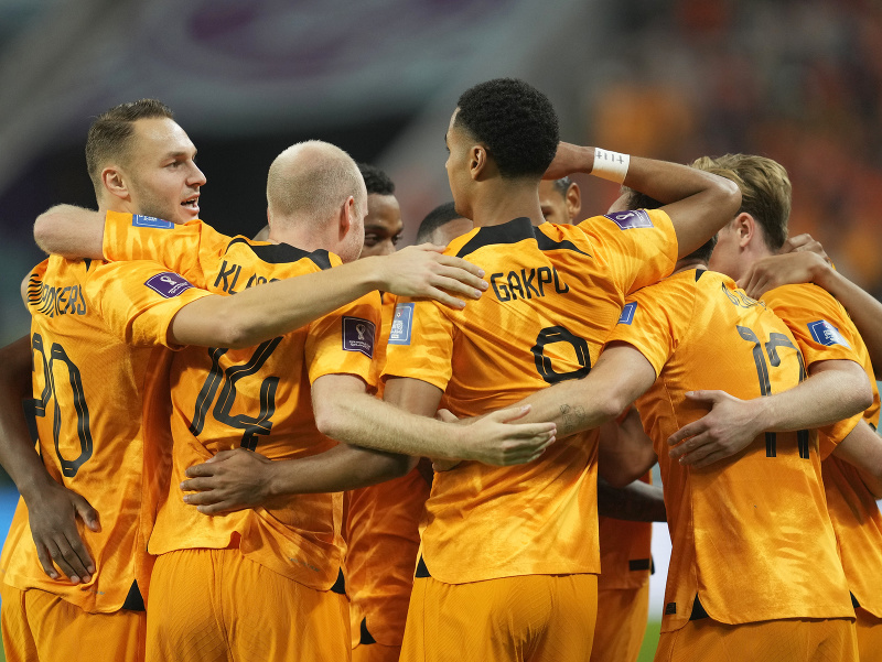 Futbalisti Holandska sa tešia z gólu