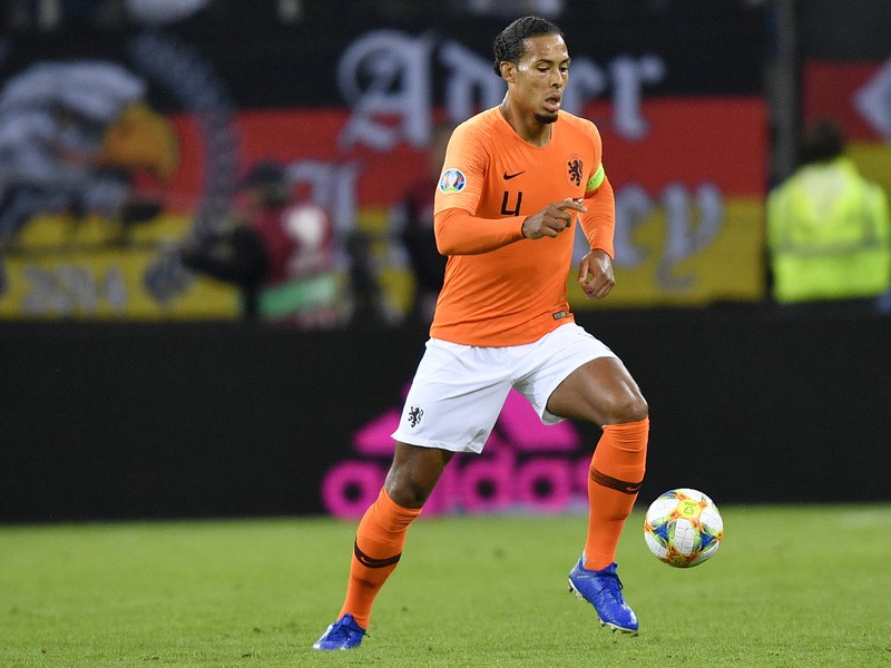 Kapitán Holandska Virgil Van Dijk