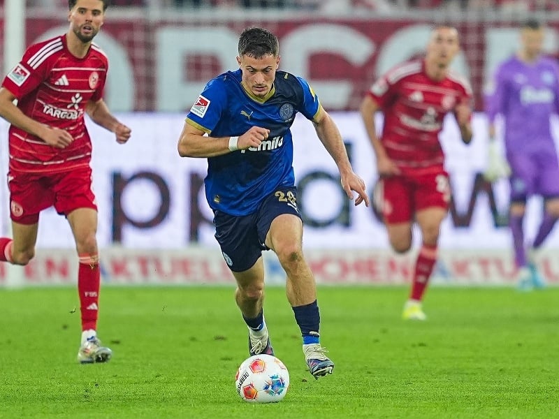 Slovenský útočník Adrián Kaprálik v drese Kielu