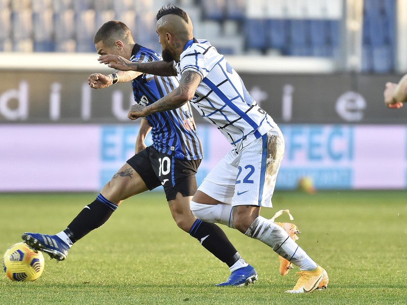 Arturo Vidal a Alejandro Gomez