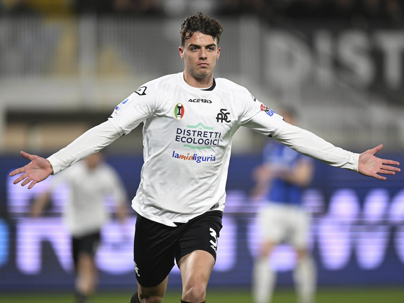 Daniel Maldini oslavuje gól