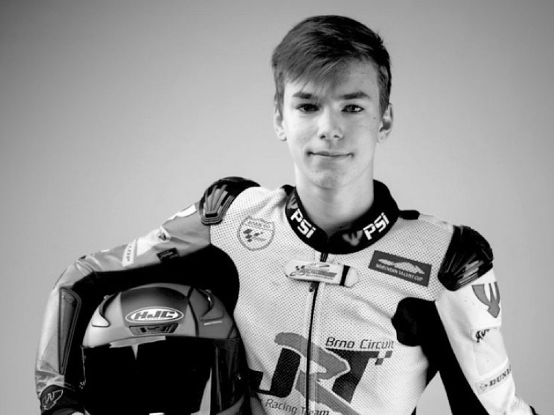 Vo veku 16 rokov zomrel talentovaný český motocyklový pretekár Jakub Gurecký