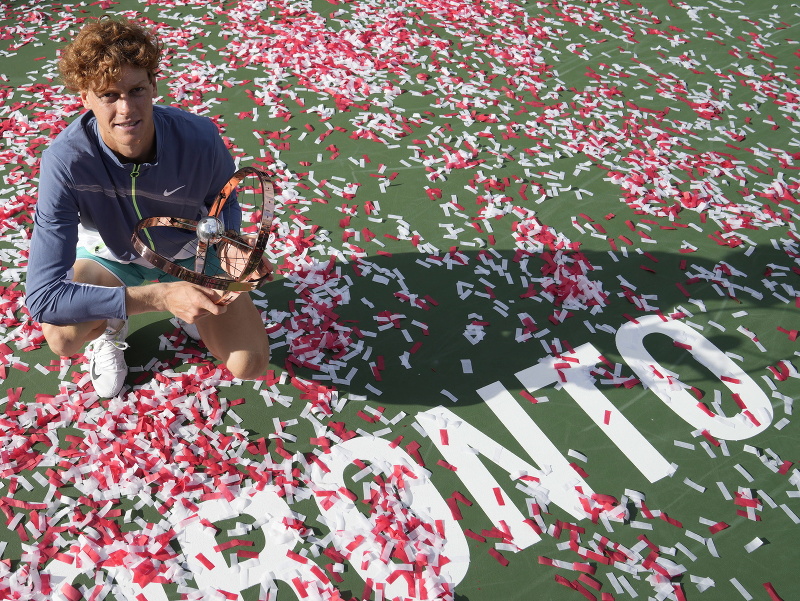 Taliansky tenista Jannik Sinner vyhral v Toronte prvýkrát turnaj Masters