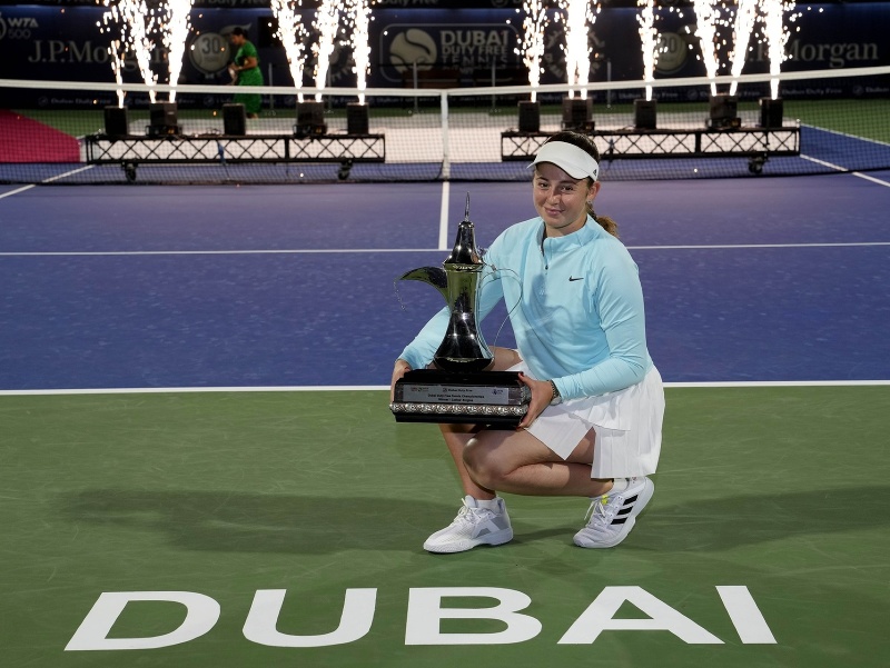 Lotyšská tenistka Jelena Ostapenková sa stala víťazkou dvojhry na turnaji WTA v Dubaji