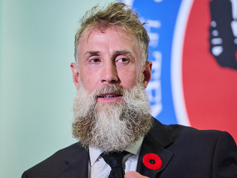 Joe Thornton počas uvedenia do Hokejovej siene slávy
