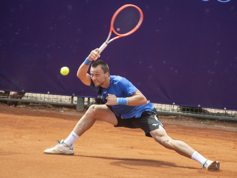 Na snímke slovenský tenista Jozef Kovalík