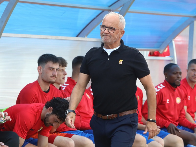 Na snímke hlavný tréner MFK Dukla Banská Bystrica Juraj Jarábek