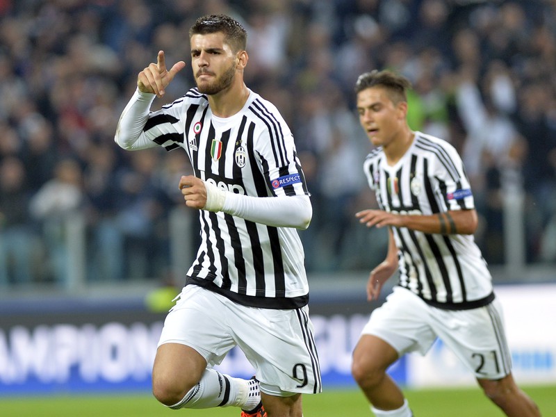  Alvaro Morata oslavuje gól