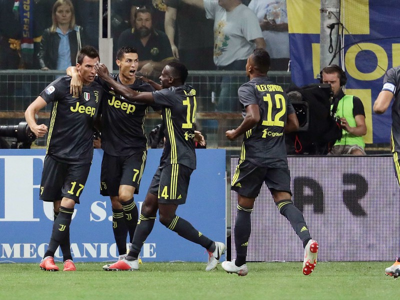 Hráči Juventusu oslavujú gól