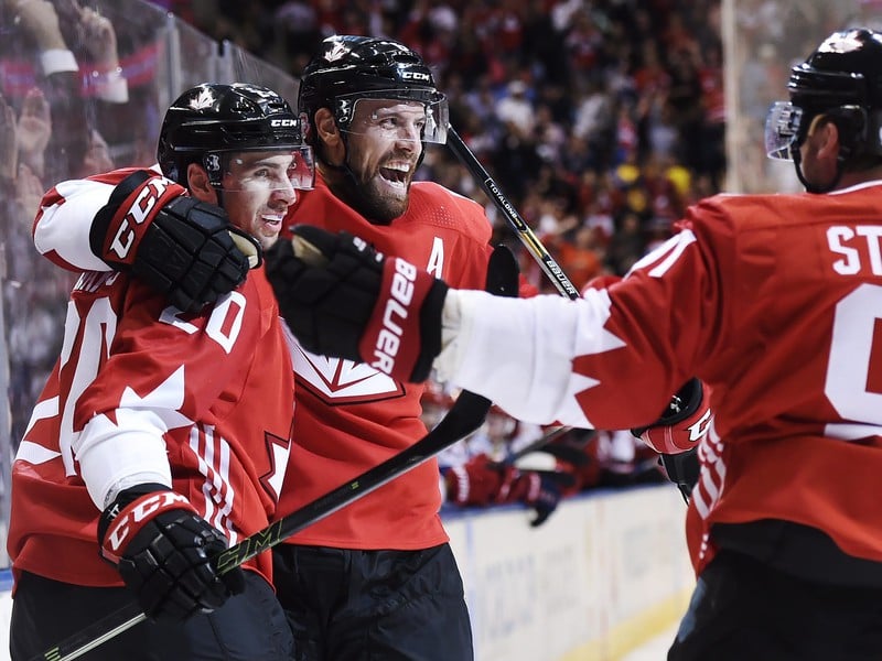 Kanadskí hokejisti postúpili do finále Svetového pohára v Toronte