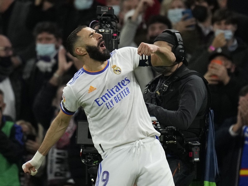 Karim Benzema sa raduje z gólu