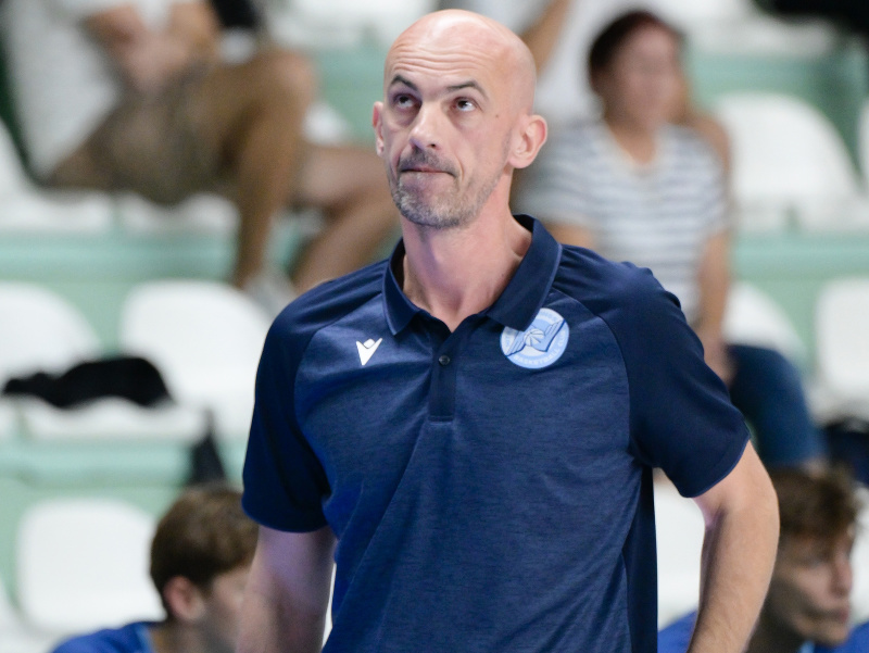 Na snímke tréner Nitry Blue Wings Krunoslav Krajnovič