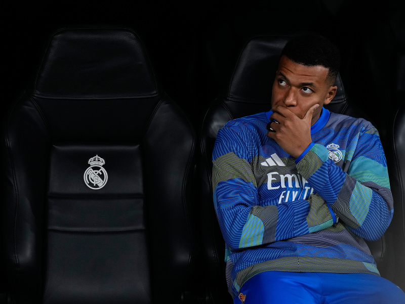 Kylian Mbappe na lavičke Realu Madrid