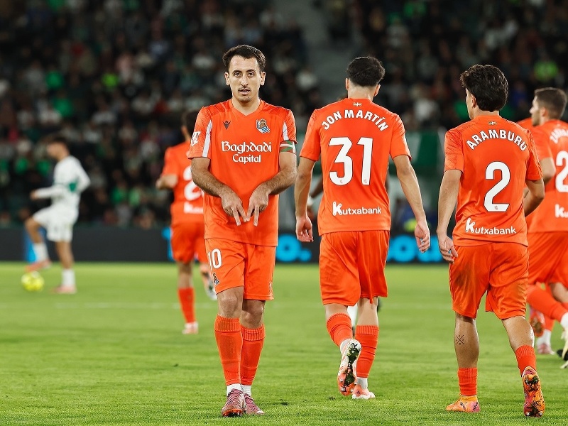 Mikel Oyarzabal sa raduje z gólu