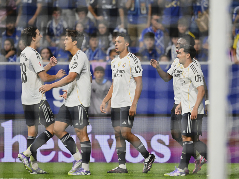 Radujúci sa hráči Realu Madrid