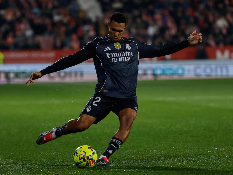 Na snímke je Trent Alexander - Arnold