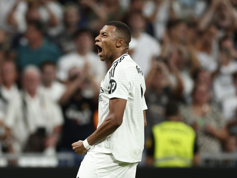 Oslavujúci Kylian Mbappé