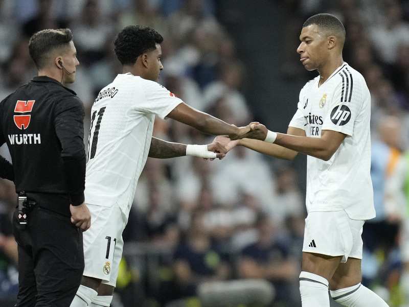 Rodrygo strieda Kyliana Mbappého
