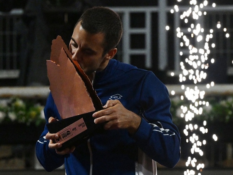 Srbský tenista Laslo Djere triumfoval na antukovom turnaji ATP v čilskom Santiagu