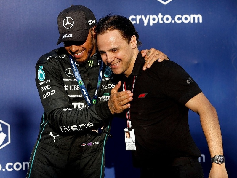 Zľava Lewis Hamilton a Felipe Massa, muži, ktorí sa pobili o titul v roku 2008