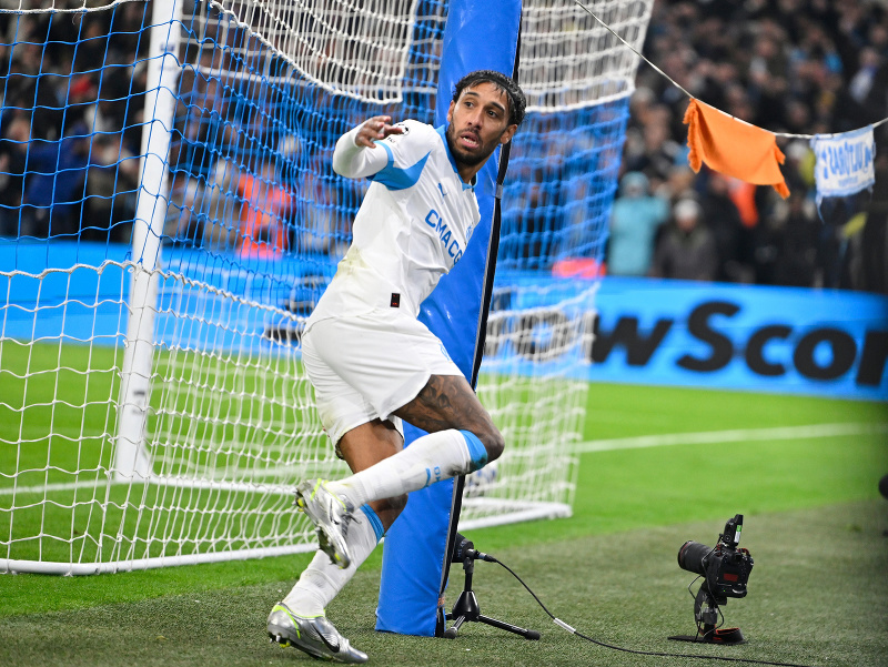 Pierre-Emerick Aubameyang a jeho gólová radosť v drese Olympique Marseille
