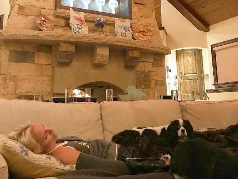 Lindsey Vonnová sa lieči so svojimi psami 