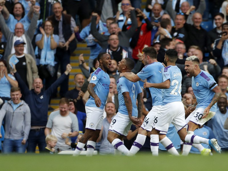 Gabriel Jesus sa teší z víťazného zásahu, gól však neplatil 