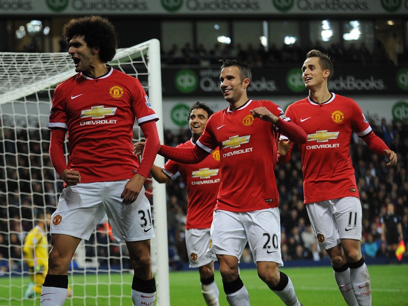 Marouane Fellaini z Manchesteru United sa teší z gólu