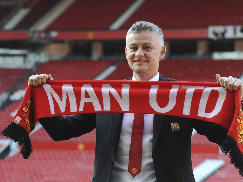 Ole Gunnar Solskjaer zostáva pri kormidle United