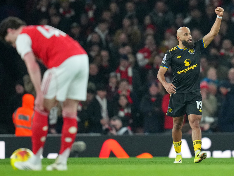 Hráč Manchestru United Bryan Mbeumo sa raduje z gólu