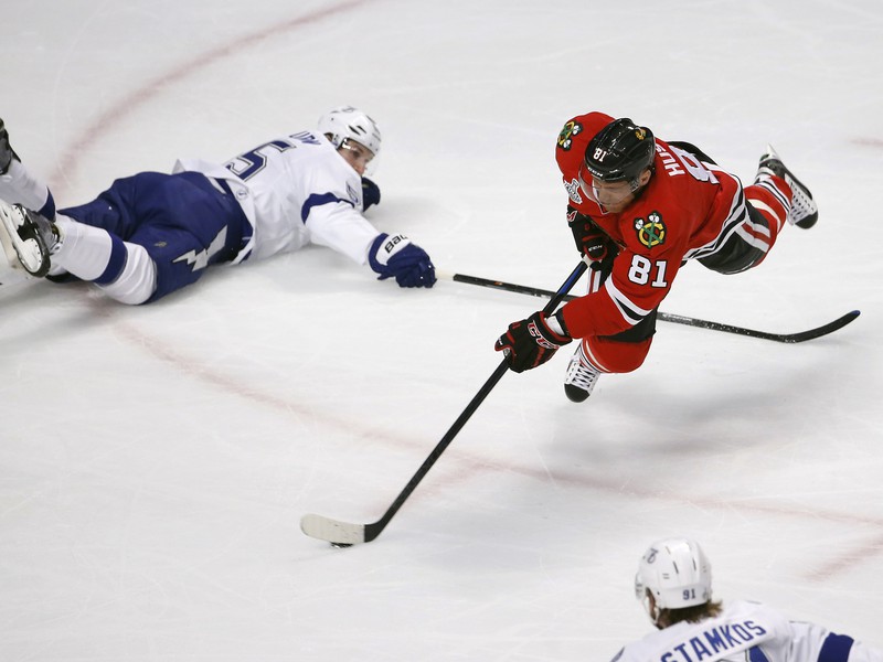 Marián Hossa netriafa opustenú bránku Tampy Bay Lightning