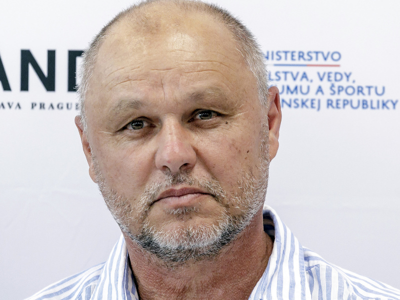Na snímke tréner Marián Vajda