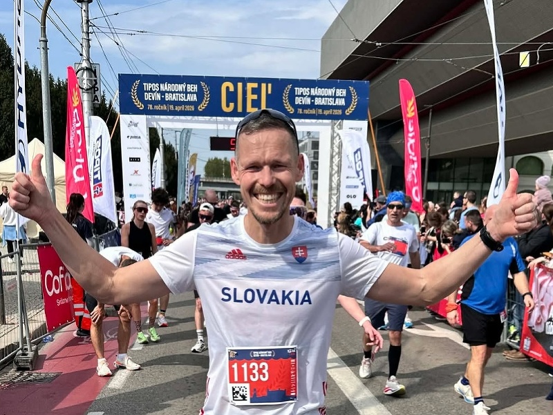 Matej Tóth na populárnom bežeckom podujatí TIPOS Národný beh Devín - Bratislava 2026