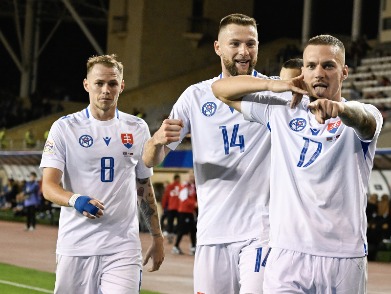 Na snímke sprava radosť Lukáša Haraslína po strelení druhého gólu, Milan Škriniar a Ondrej Duda (všetci Slovensko)