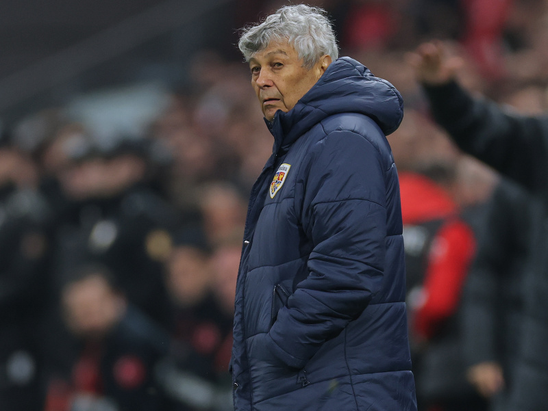 Už bývalý tréner Rumunska Mircea Lucescu