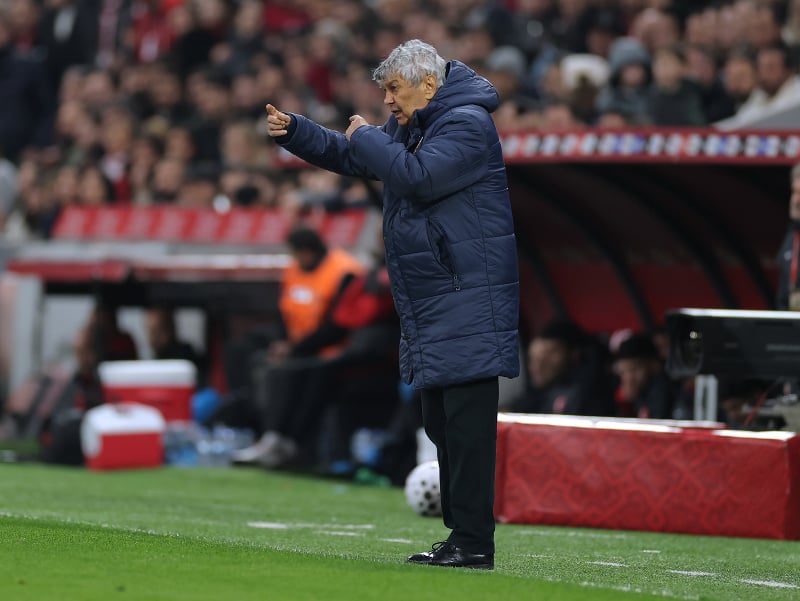  Mircea Lucescu 