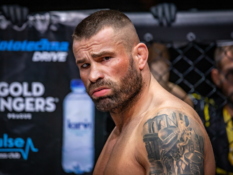 Karlos Vémola