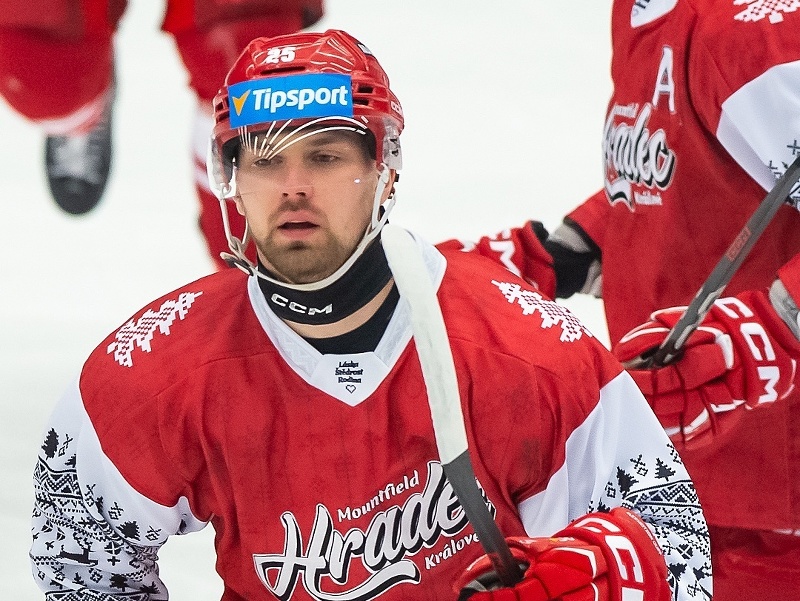Alex Tamáši oslavuje gól v drese HK