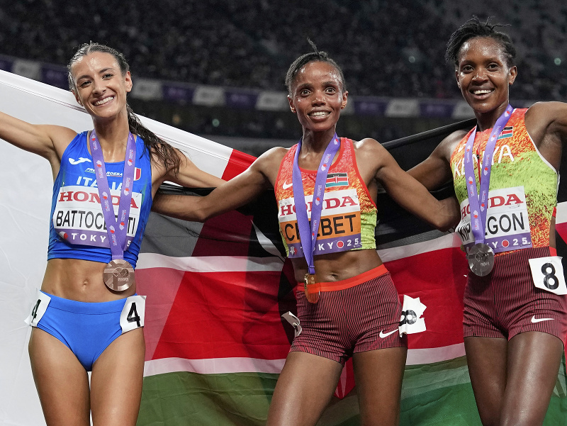 Nadia Battoclettiová, Beatrice Chebetová a Faith Kipyegonová 