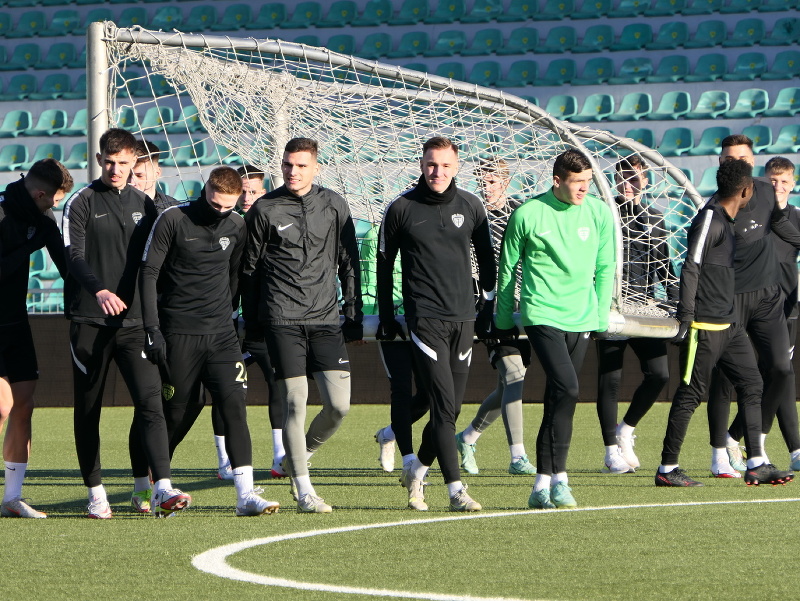 Na snímke futbalisti MŠK Žilina počas tréningu