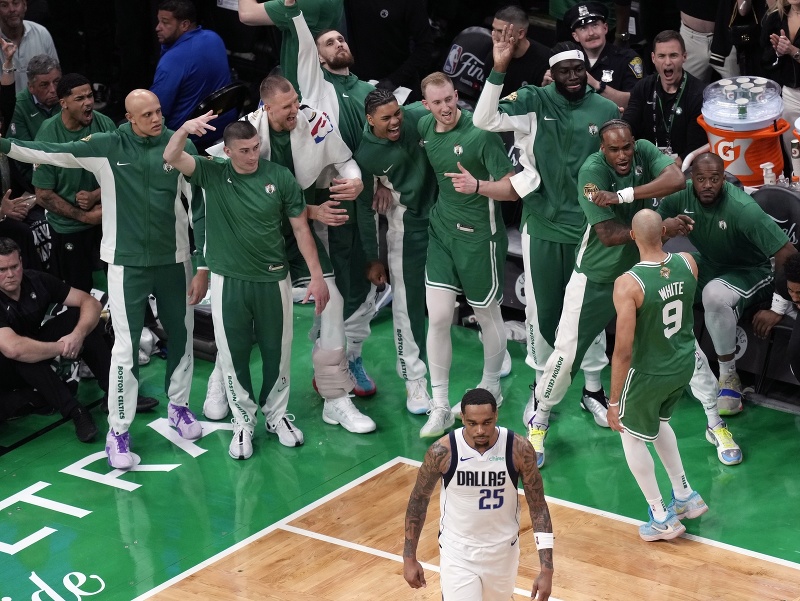 Basketbalisti Bostonu Celtics získali rekordný 18. titul v NBA