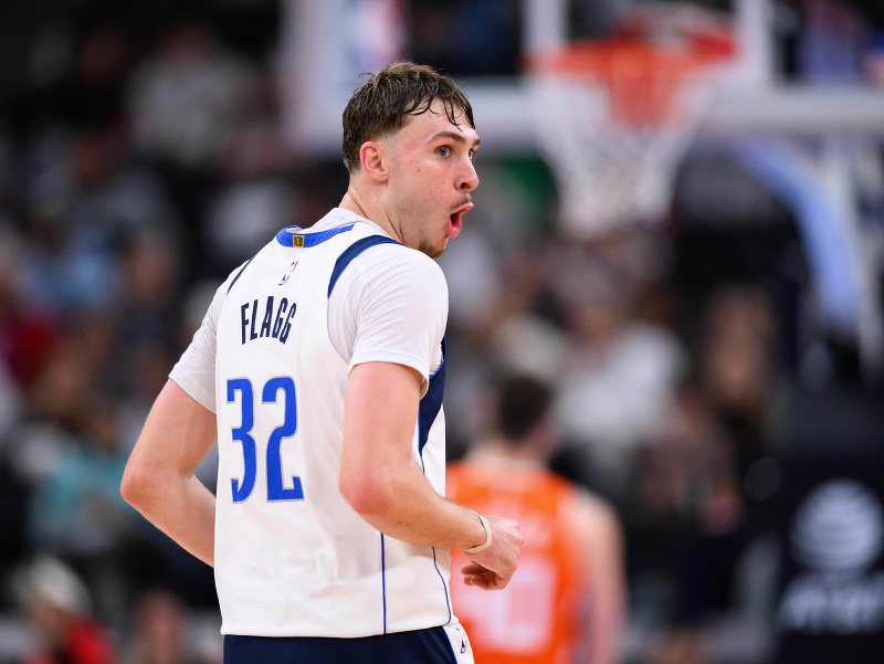 Útočník Dallasu Mavericks Cooper Flagg