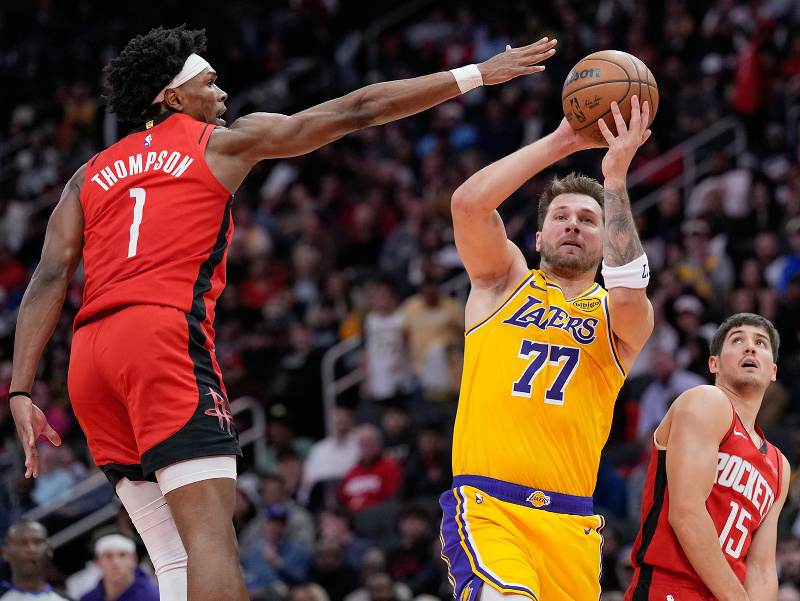 Luka Dončič režíroval víťazstvo LA Lakers na palubovke Houstonu
