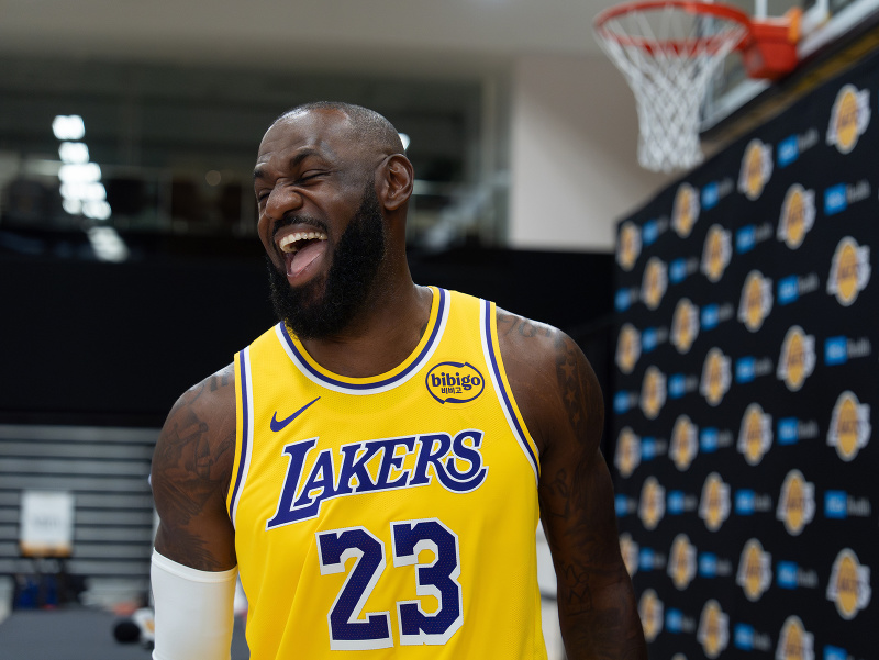 LeBron James, hviezda Los Angeles Lakers, počas mediálneho dňa NBA