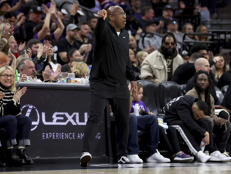 Mike Brown, lodivod Sacramenta Kings