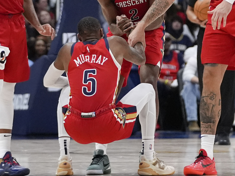 Rozohrávač Dejounte Murray v drese New Orleans Pelicans