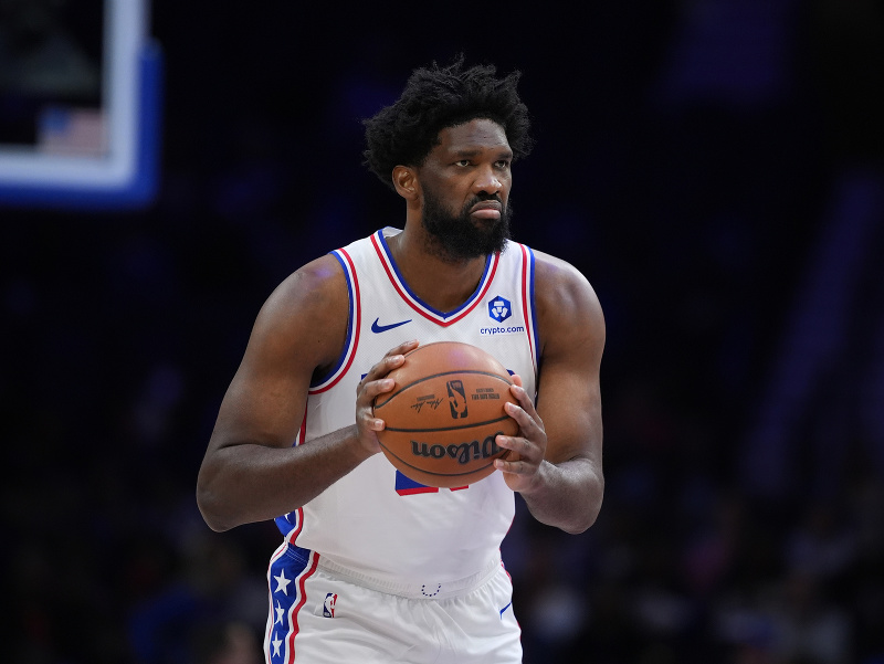 Joel Embiid v drese Philadelphie 76ers 