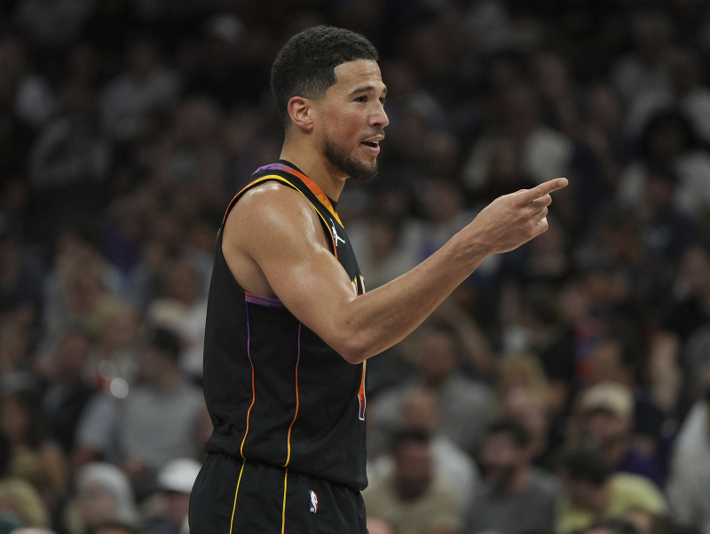 Americký basketbalista Devin Booker